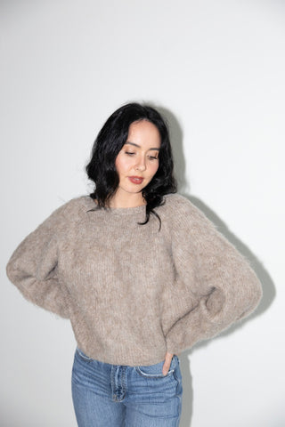 Cozy Twist - Back Sweater - Final Sale - Ardire Collection