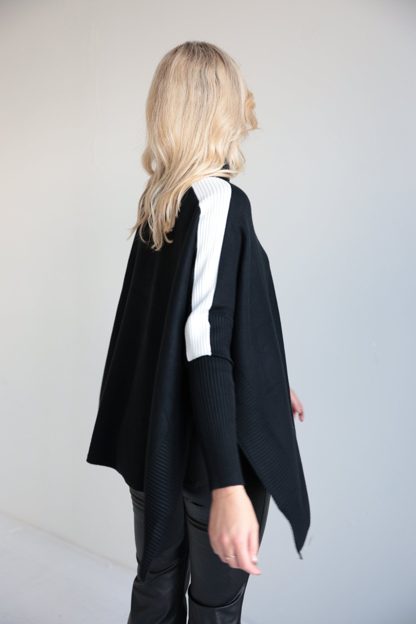 Elevated Contrast Stripe Sweater - Final Sale - Ardire Collection