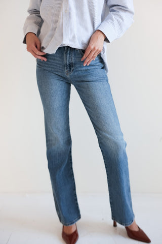 High - Waisted Staple Straight Jeans - Ardire Collection