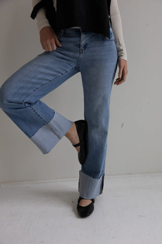 Straight - Leg Cuffed Hem Denim Jeans - Ardire Collection