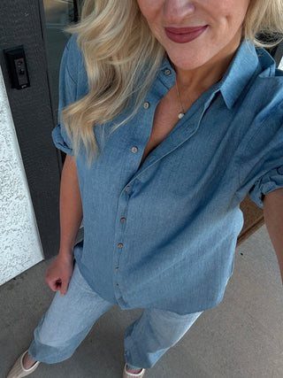 The Boardwalk Chambray Button - Up - Ardire Collection