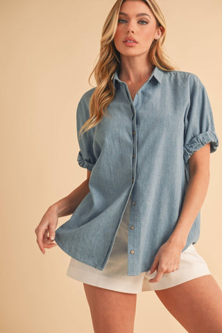 The Boardwalk Chambray Button - Up - Ardire Collection