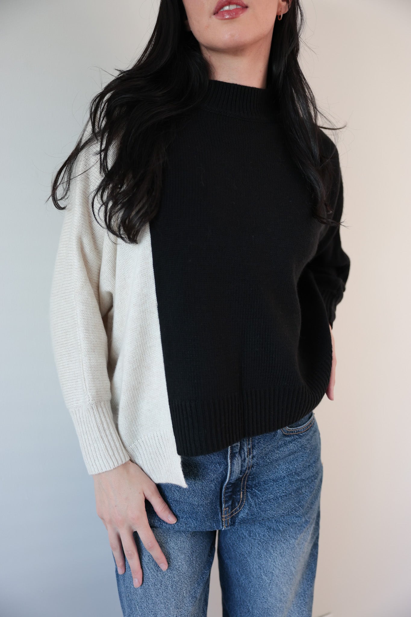 Two - Tone Contrast Sweater - Final Sale - Ardire Collection